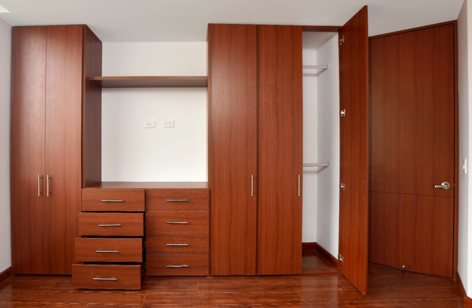 ¿En qué material fabricar tus muebles de cocina, baño o clósets? 